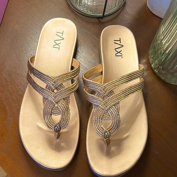 Taxi sandals BNIB - Picture 1 of 7